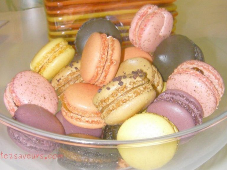 assortiment de mini macaron