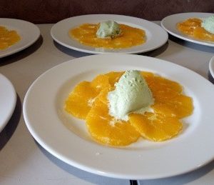 Carpaccio* d’orange à l’huile d’olive* et sorbet au genépi