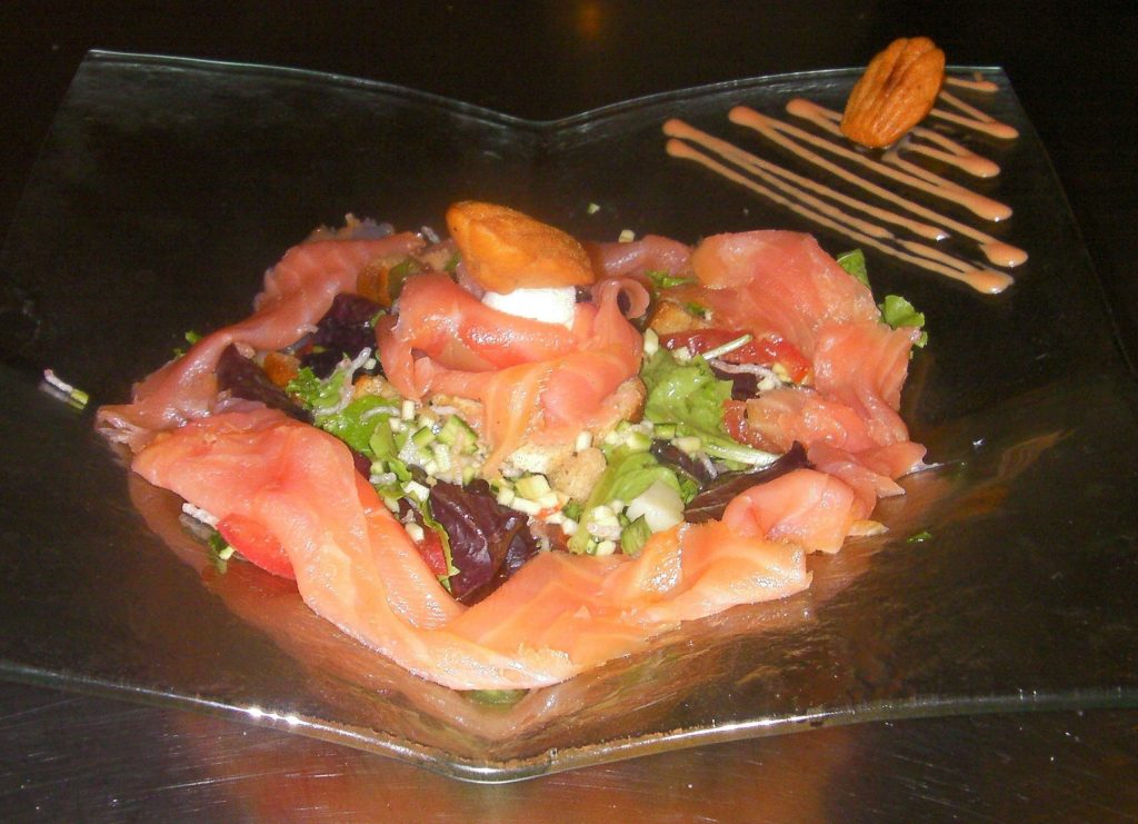 Salade de saumon fumé maison