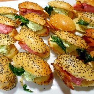 Navette : guacamole, tarama, houmous, canard, poulet...