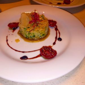 Tartare de courgette et parmesan en vinaigrette balsamique… Zucchini tartare and parmesan in balsamic vinaigrette...